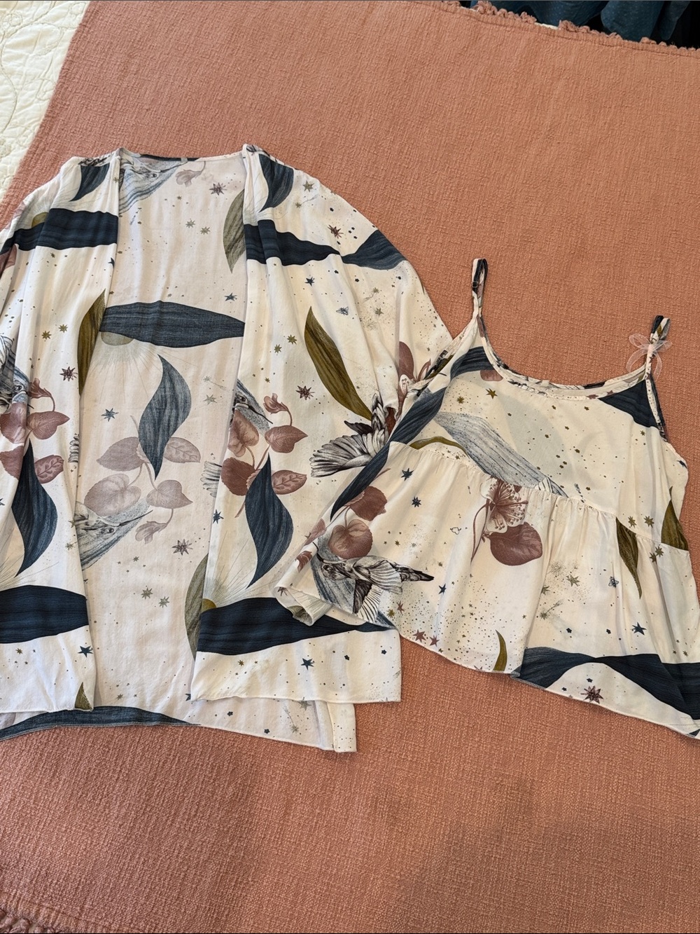 Women's Robe & Cami Set - hummingbird moon leaf and star print